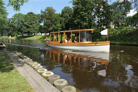 riga canal boat tour